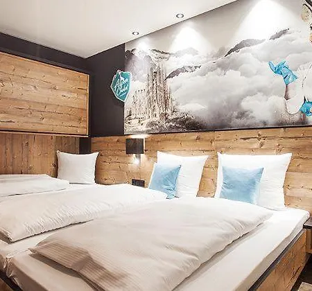 Alpenchalets-montafon 加舒恩